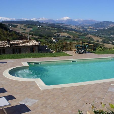 Villa Agriturismo Il Sentiero Montalto delle Marche Exterior foto