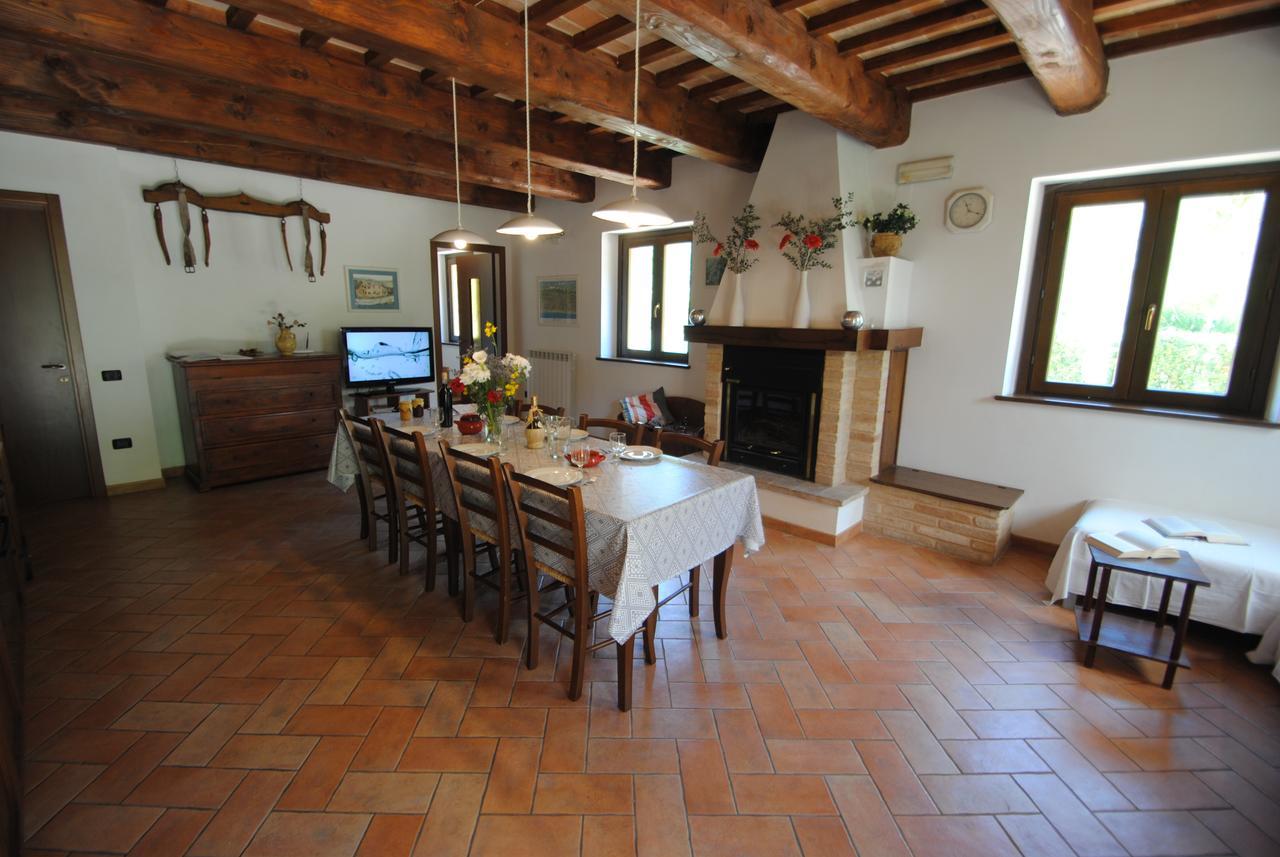 Villa Agriturismo Il Sentiero Montalto delle Marche Exterior foto